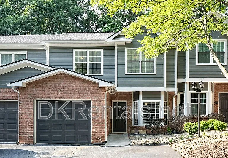2680 Pinetree Rd NE #3 — Photo 1