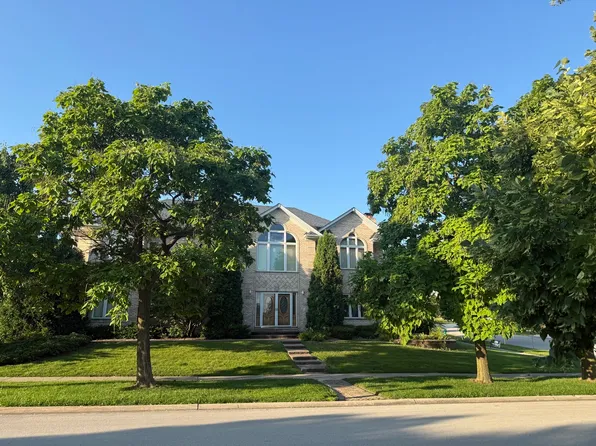 1004 Saddle Ln, Lemont, IL 60439