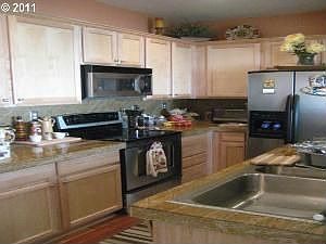 3rd image of 1797 SE Harwell Way