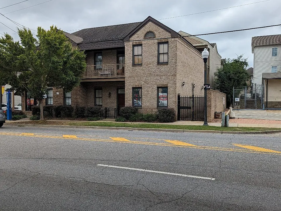 1403 University Blvd #3