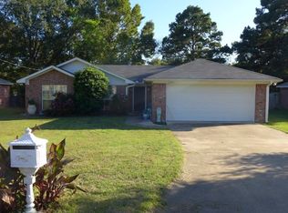 2807 Guy Ave, Gladewater, TX 75647