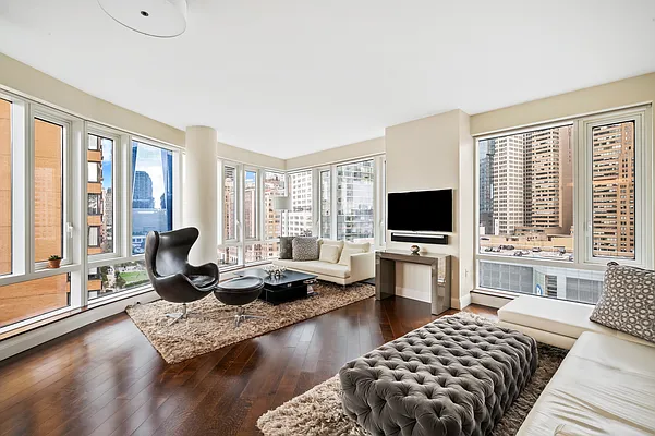 Sold by Compass | media 2