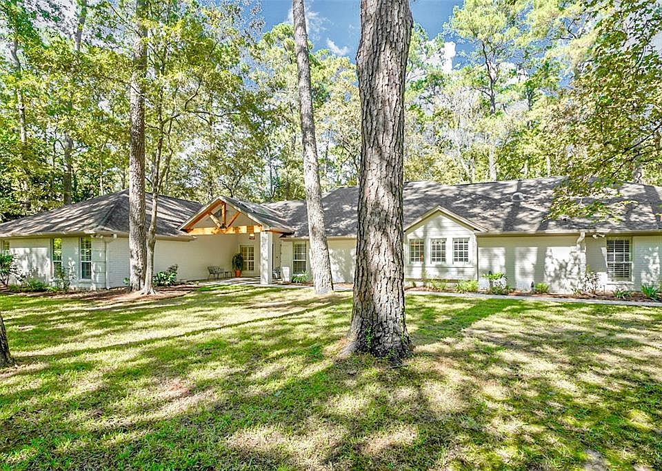 1st image of 2615 Kings Forest Dr