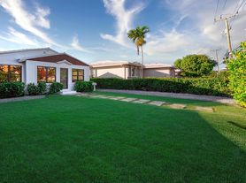 8844 Abbott Ave, Miami Beach, FL