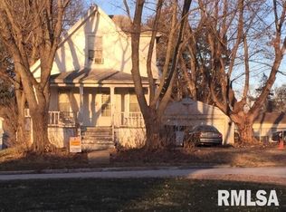 621 Lincoln Ct, Davenport, IA
