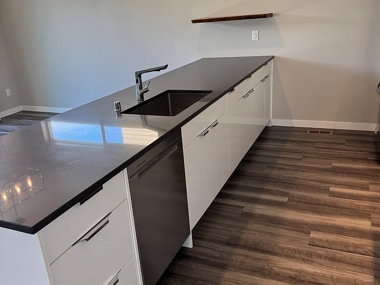 983 Sunseeker Ln — Photo 11