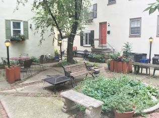 1026 Pine St APT 5, Philadelphia, PA 19107