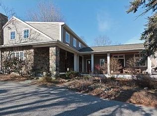 87 Blossomcrest Rd, Lexington, MA 02421