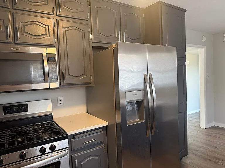 2705 Cambridge St — Photo 11