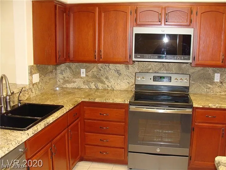 4845 Octavia Way — Photo 12