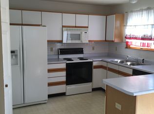 3601 Sherman Park Dr, Saint Charles, MO 63303