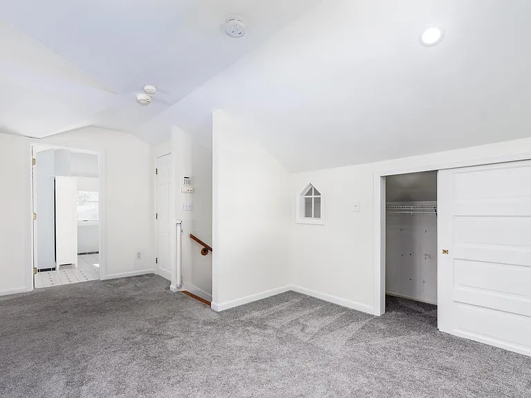 516 Goethe Ave — Photo 19