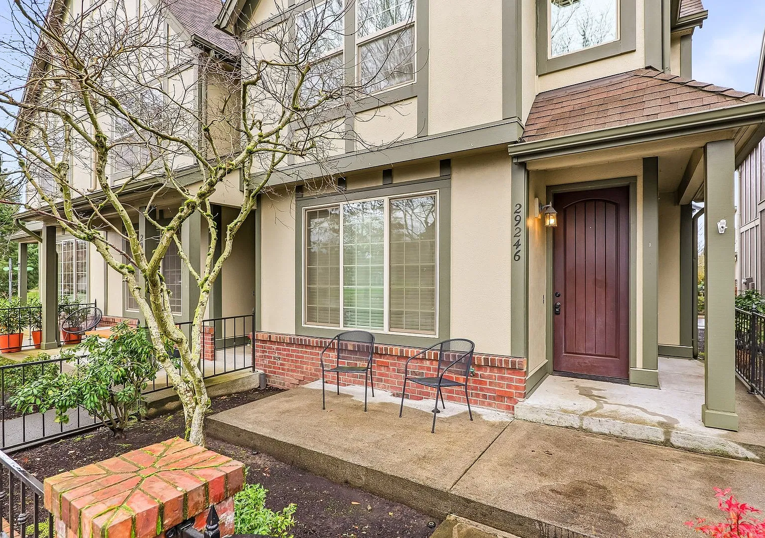 2 Bedroom, 2.5 Bathroom Townhouse in Arbor Villebois! — Photo 2