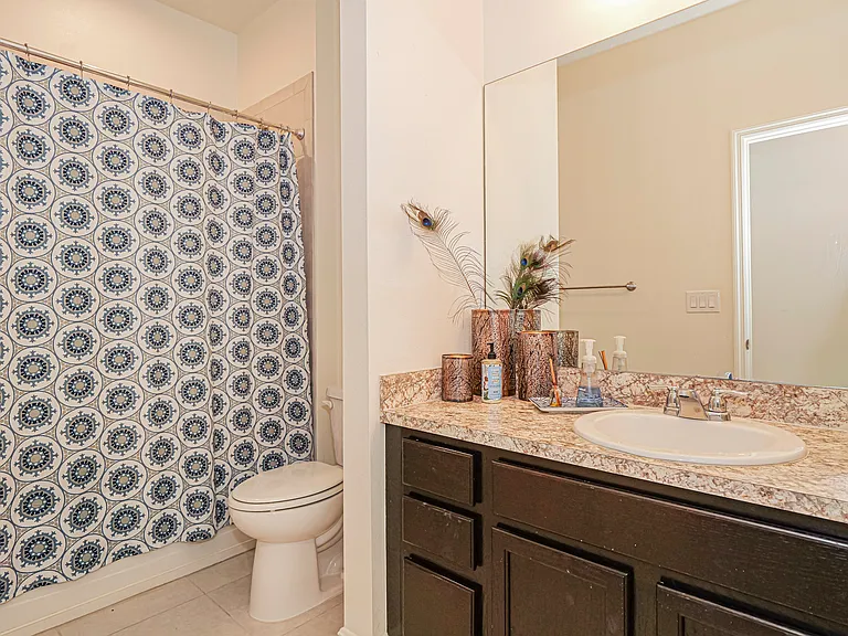 5945 Buttonwood Sq — Photo 26