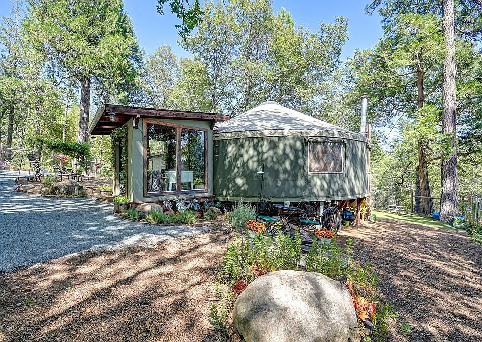 1st image of 17008 Bloomfield Ridge Pl