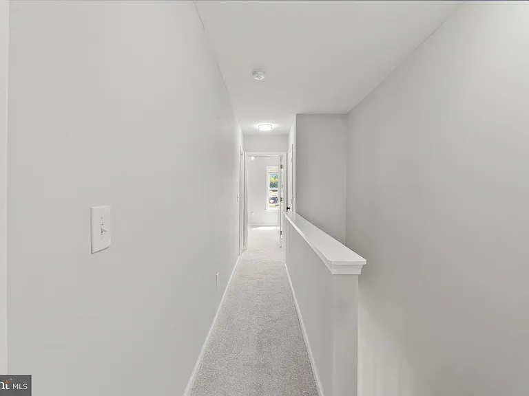 324 Oldham St — Photo 24