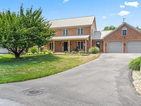13608 Rock Maple Ct, Hagerstown, MD 21742