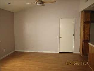 3rd image of 207 River Run Cir