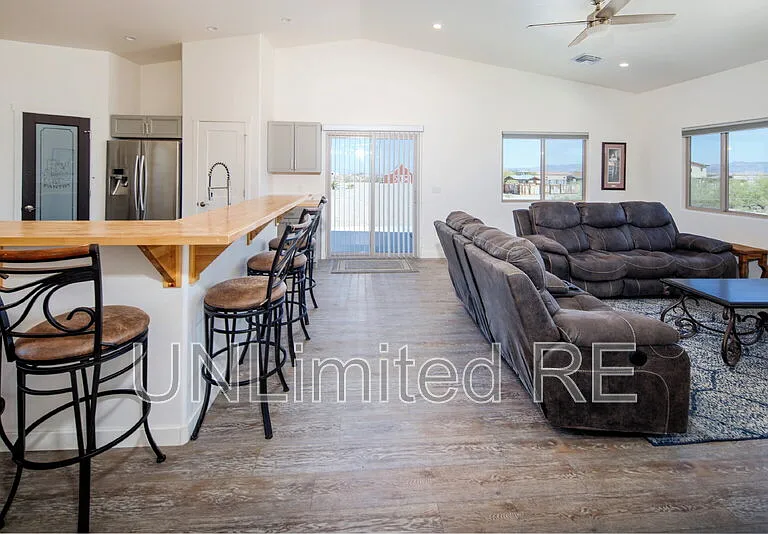 7756 N Sierra Vista Dr — Photo 29