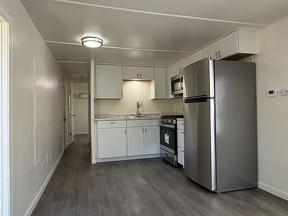 3rd image of 4 Rocket Cir
