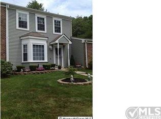 208 Yorkshire Ct, Old Bridge, NJ 08857