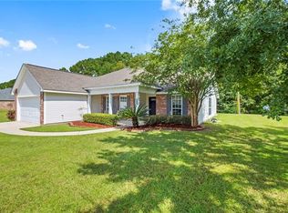 530 Red Bud Ln, Slidell, LA 70460