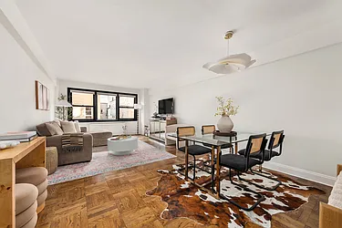 220 East 67th Street, #7H