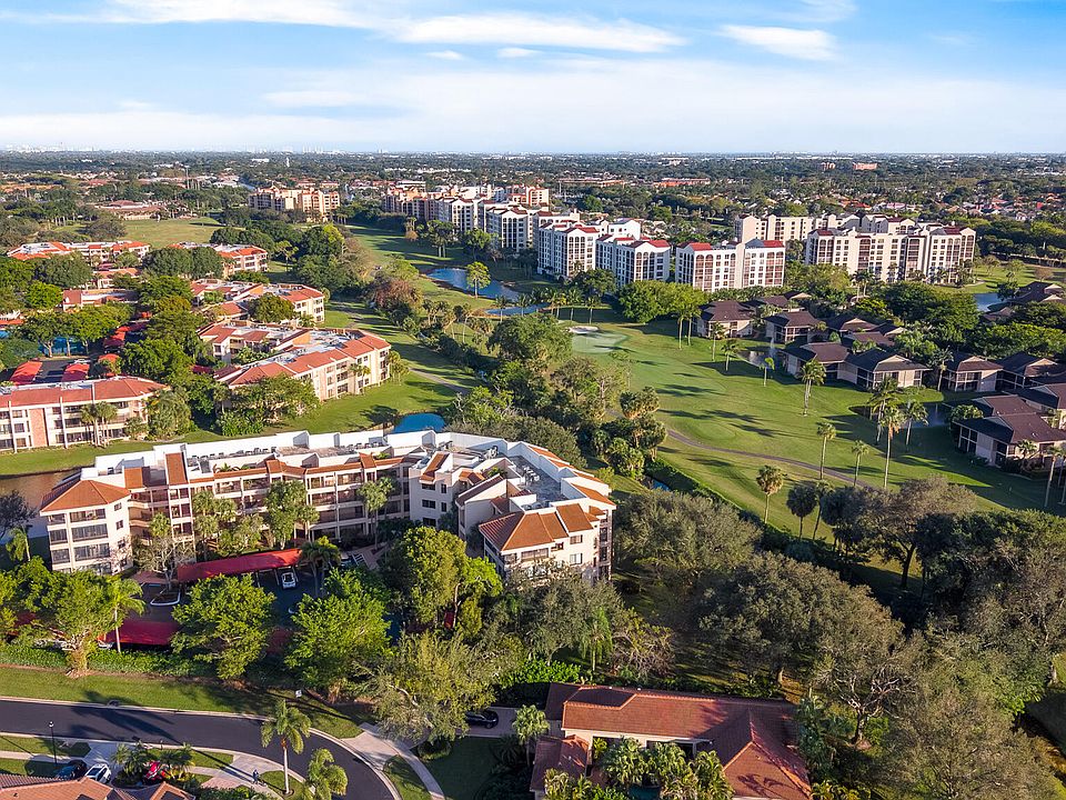 1st image of 7546 La Paz Blvd #405