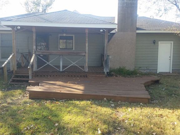 2nd image of 715 NW 32nd St
