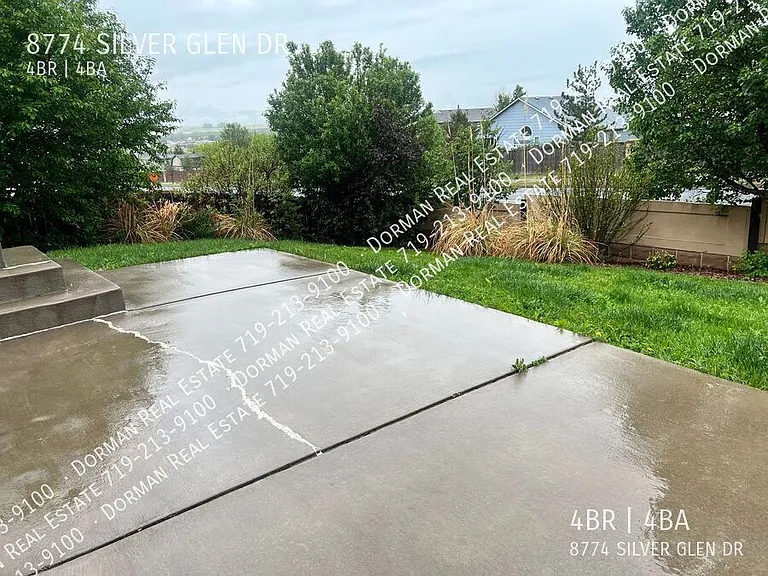 8774 Silver Glen Dr — Photo 18