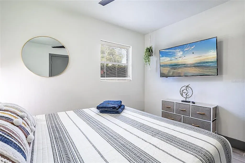 3 bed, $700 — Photo 3