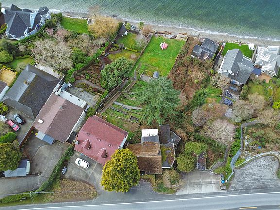 4th image of 5225 B Sunshine Coast Hwy