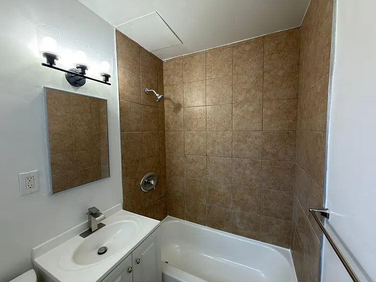 968 N Loma Vista Dr — Photo 13