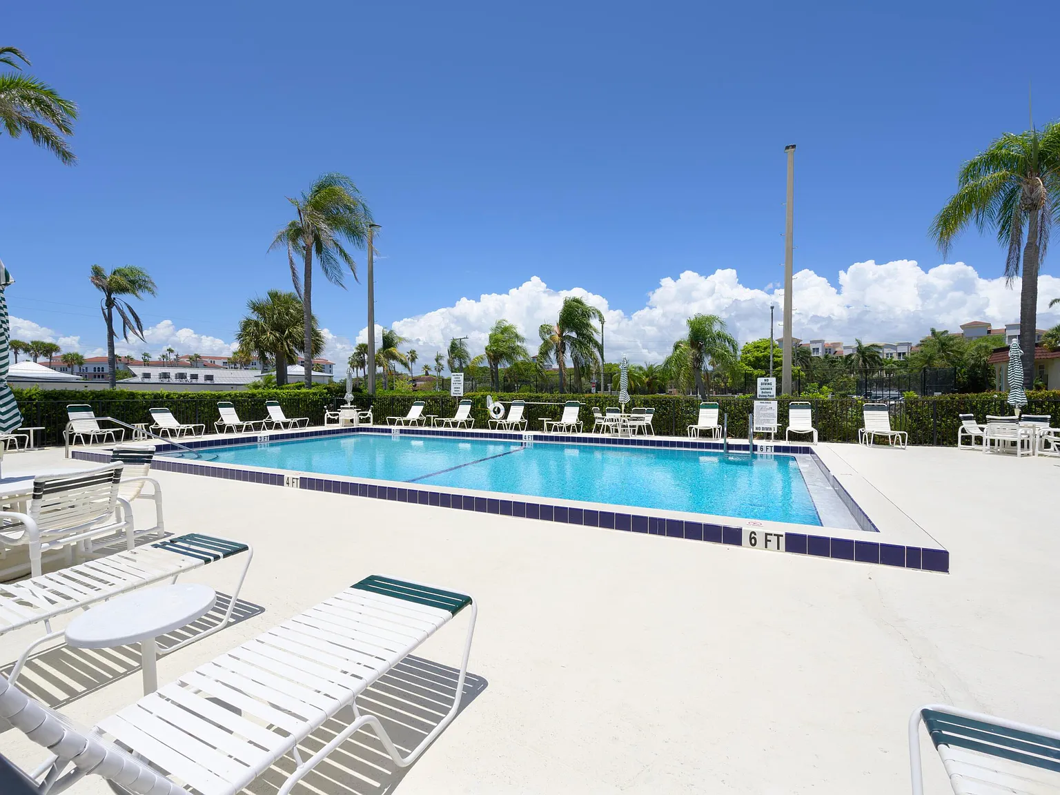 2 bed, 2.0 bath, 1000 sqft, $4,500 — Photo 3