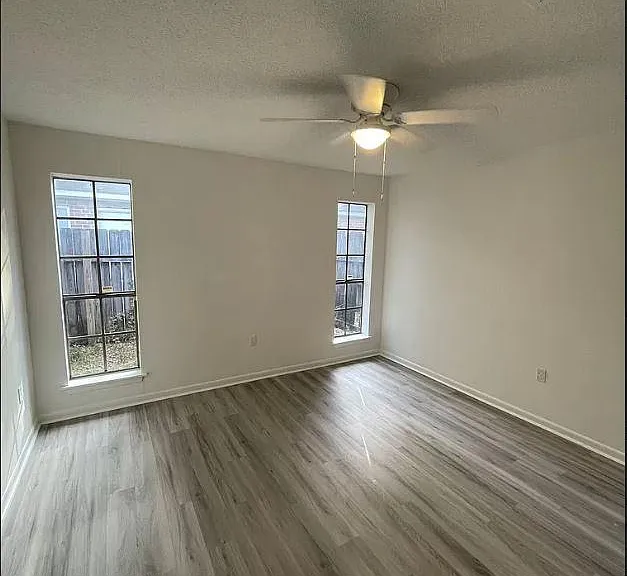 6124 Parkforest Dr — Photo 6