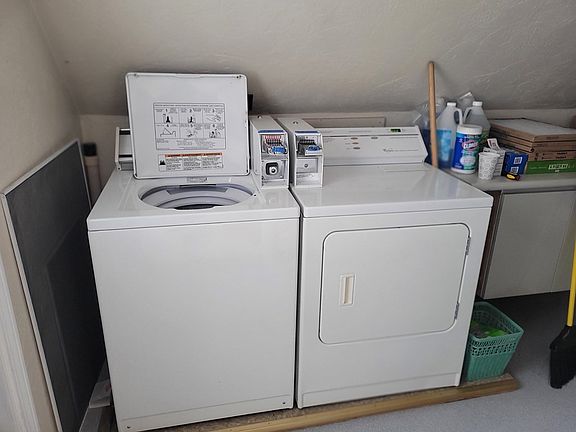 2nd image of 296 Malden St Unit 3