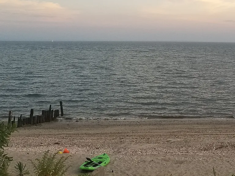 2230 Fairfield Beach Rd — Photo 12