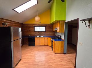 208 Hightower Rd, Girdwood, AK 99587