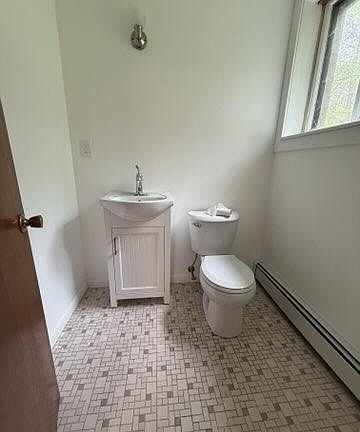 2nd image of 15 Sunset Dr