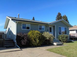 412 E 6th St NE, Slave Lake, AB T0G 2A2