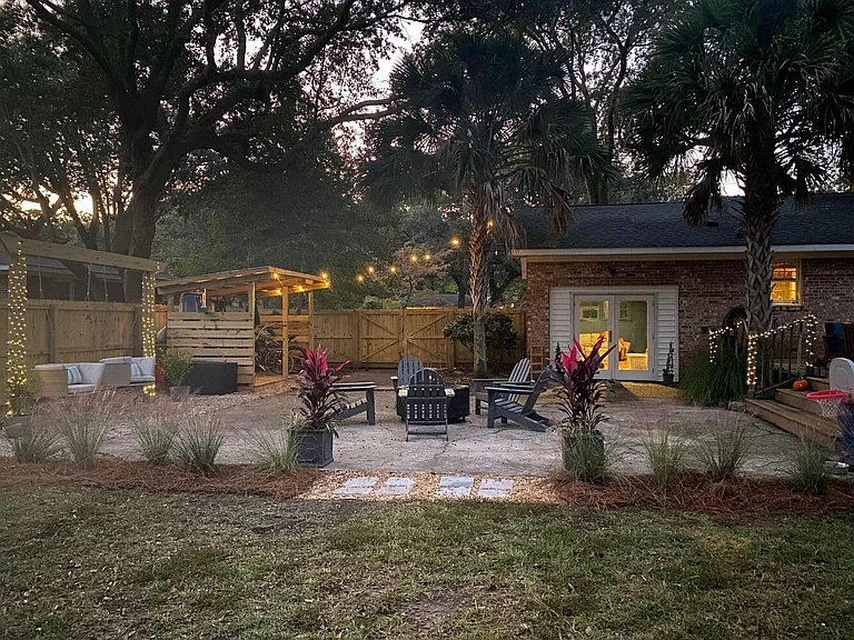 857 Stiles Dr — Photo 31