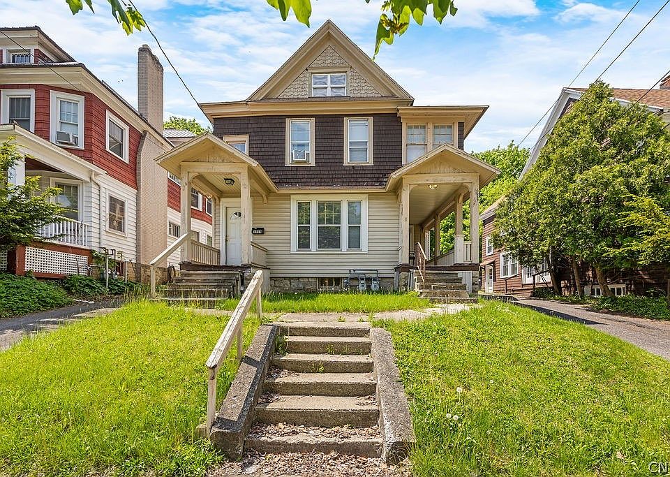 1st image of 1016 Lancaster Ave #18