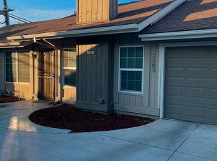 7585 N Anna St, Fresno, CA 93720