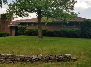 800 Heather Dr, Dayton, OH 45405