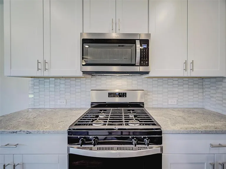 3405 Kingsgarden Rd — Photo 4