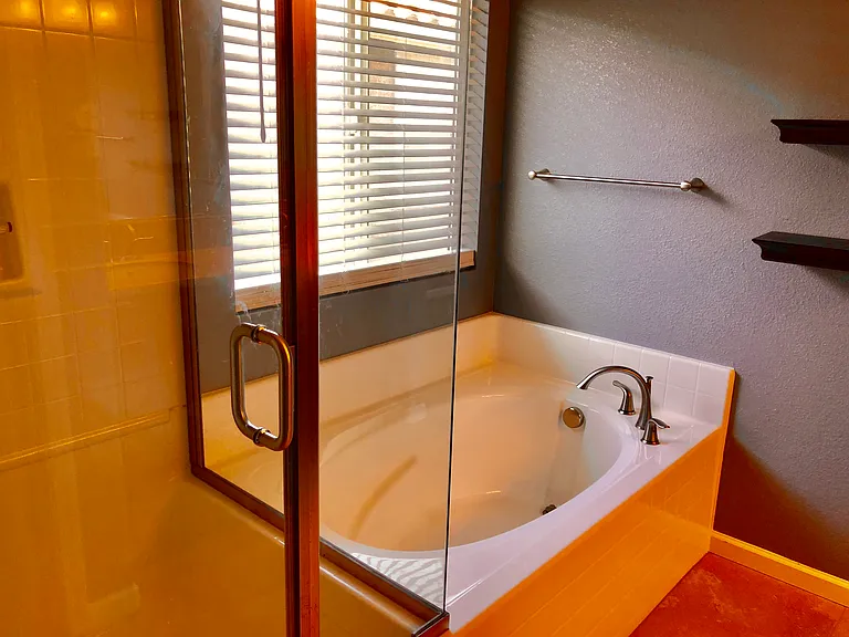 2554 Walker Dr — Photo 20