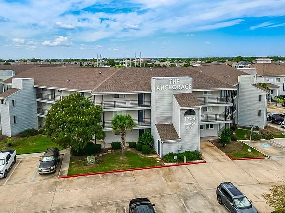 2nd image of 1244 Harbor Dr Unit 218