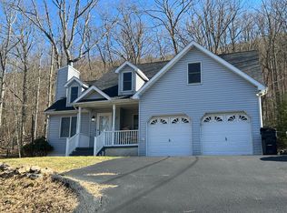 139 Buck Ridge Dr, Drums, PA 18222