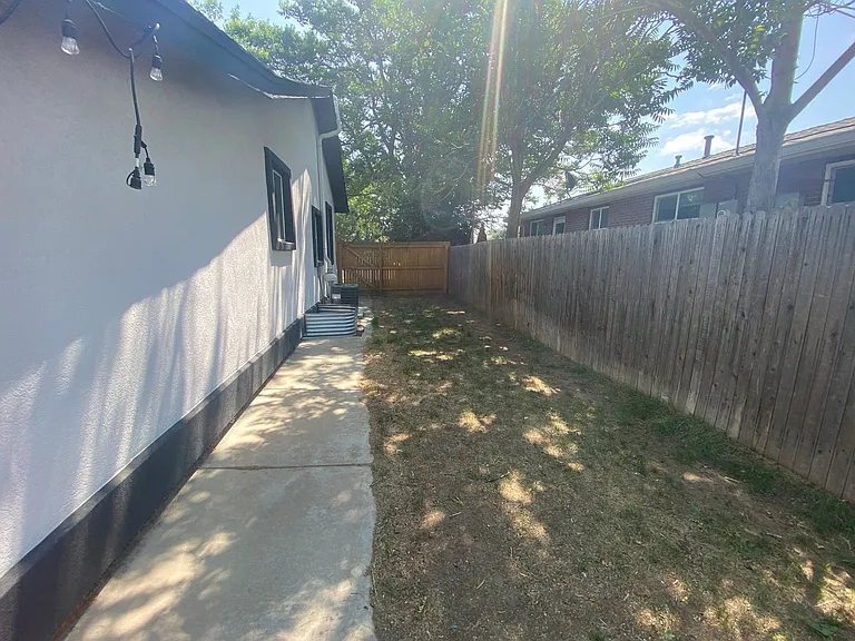 235 S Alcott St — Photo 36