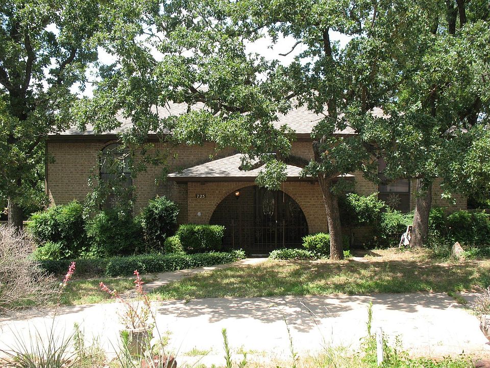 1st image of 725 Wyche Ct